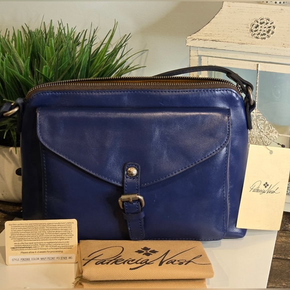 Patricia Nash Navy Crossbody Bag - Picture 2 of 4